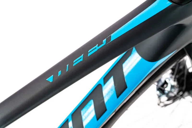 2020 Giant Defy Advanced Pro 0 Red Carbon Road Bike in Grey-1