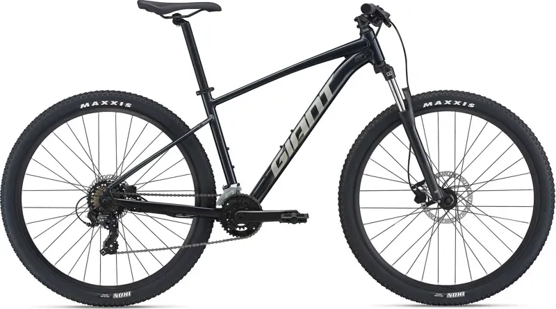 2021 Giant Talon 3 Mountain Bike in Black 