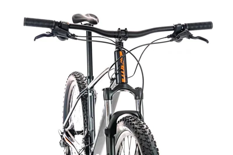 2020 Giant Talon 2 Hardtail Mountain Bike in Black-5