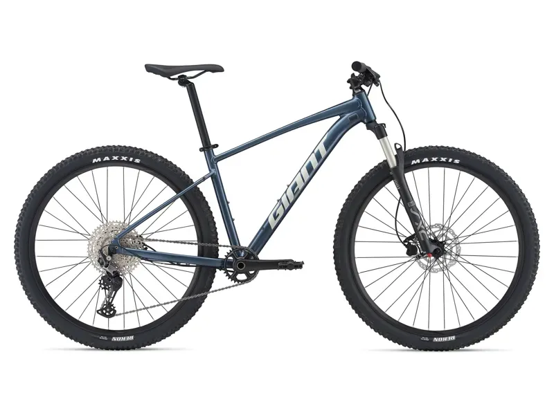 2021 Giant Talon 29 0 Disc Mountain Bike in Blue