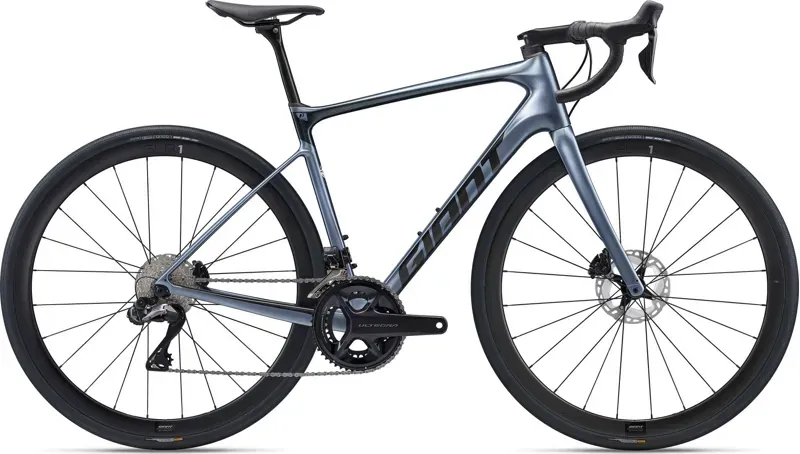 Giant Defy Advanced Pro 1 Carbon Road Bike in Knight Shield/Black